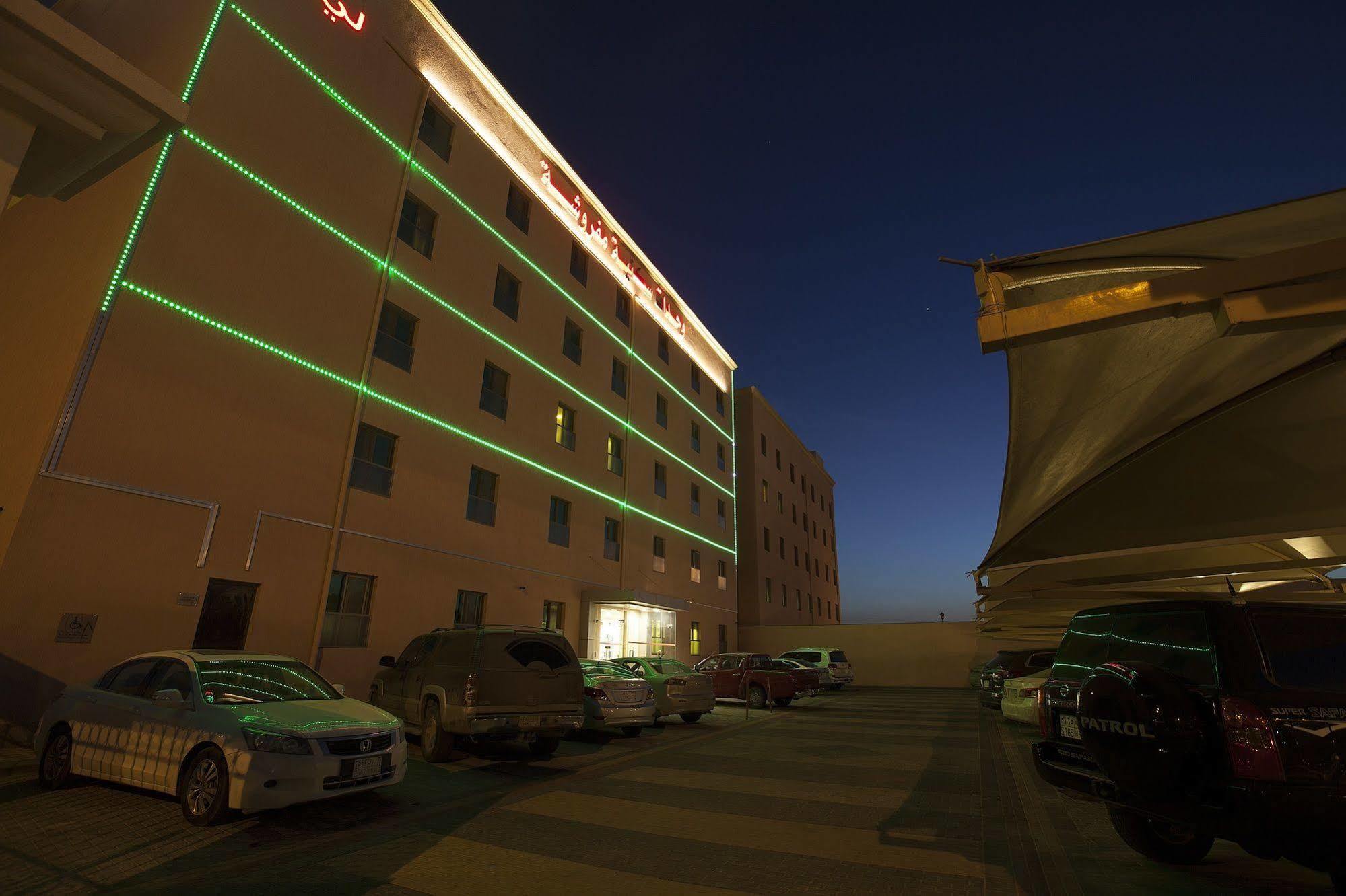 Palms Lily Hotel Suites Al-Ahsa Exterior photo