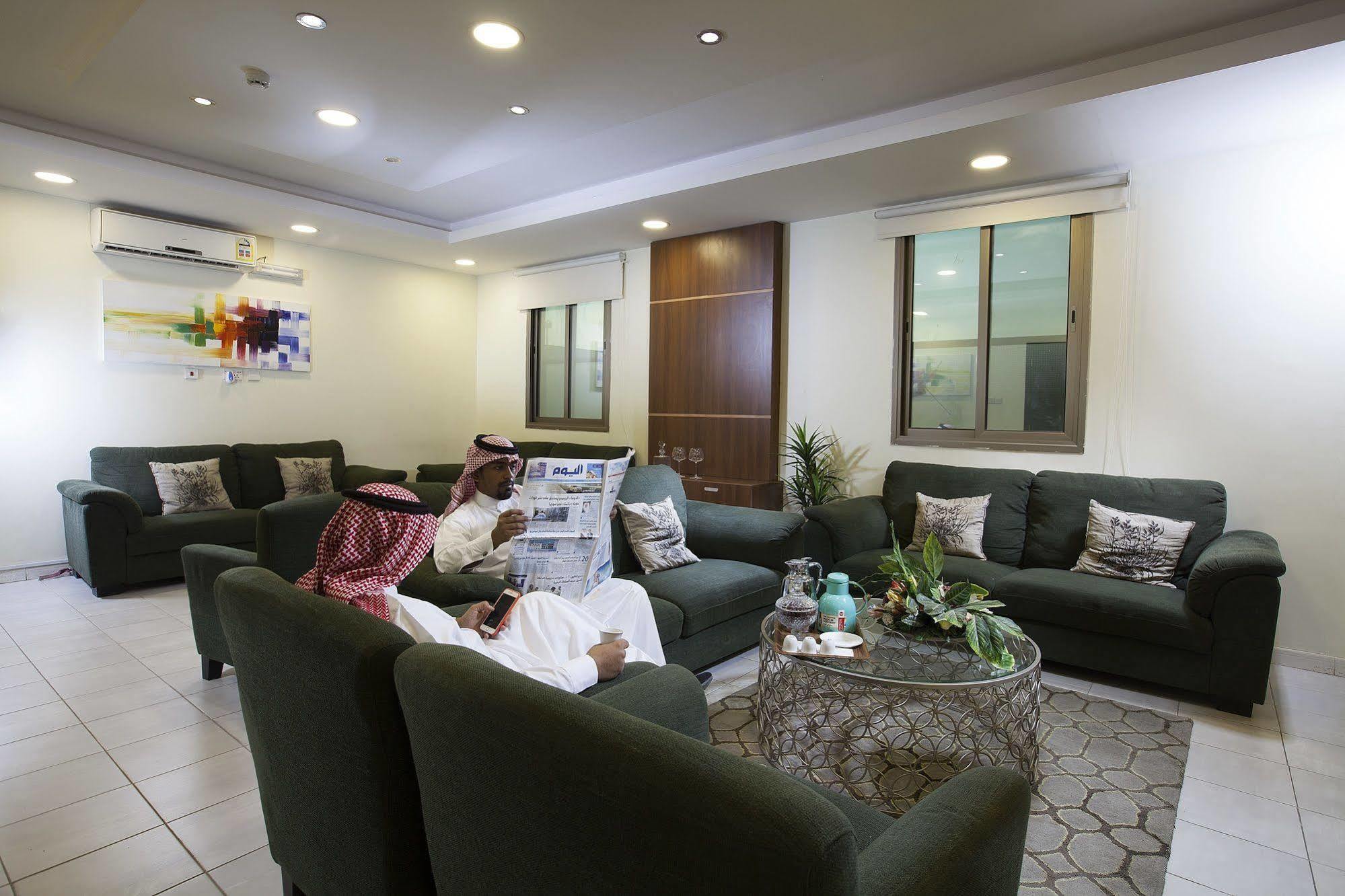 Palms Lily Hotel Suites Al-Ahsa Exterior photo